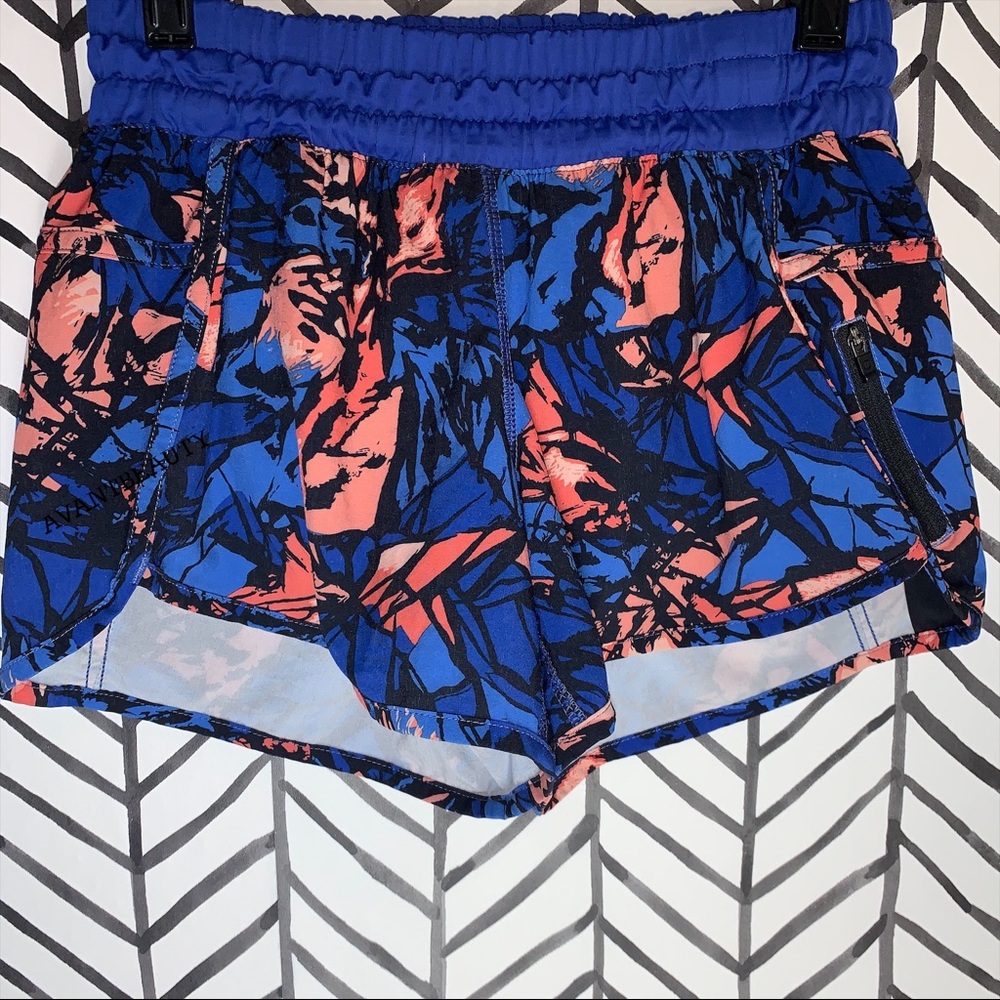 Lululemon tracker shorts IV paint harbor blue 4 - Picture 2 of 9